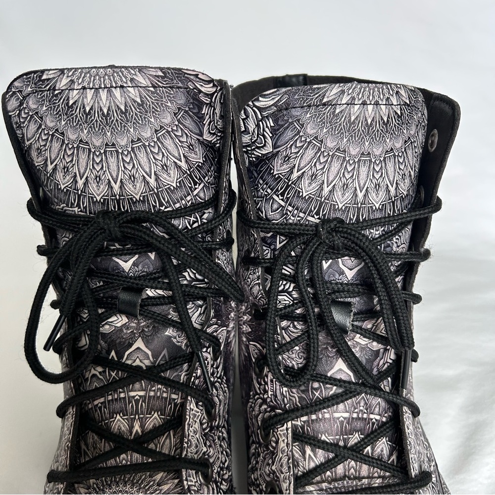 ELECTRO THREADS Floral Mandala Combat Boots Unisex Mens 11 M Women’s 12.5 EUC+ - Picture 4 of 12